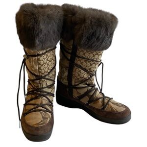 Coach Laurlyn Q139 Leather Winter Boots Patchwork “C’s” Quilted. Zip Up. Sz. 9 M